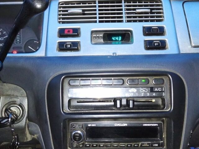 Зеленый Хонда Шатл, объемом двигателя 2.2 л и пробегом 250 тыс. км за 2400 $, фото 7 на Automoto.ua