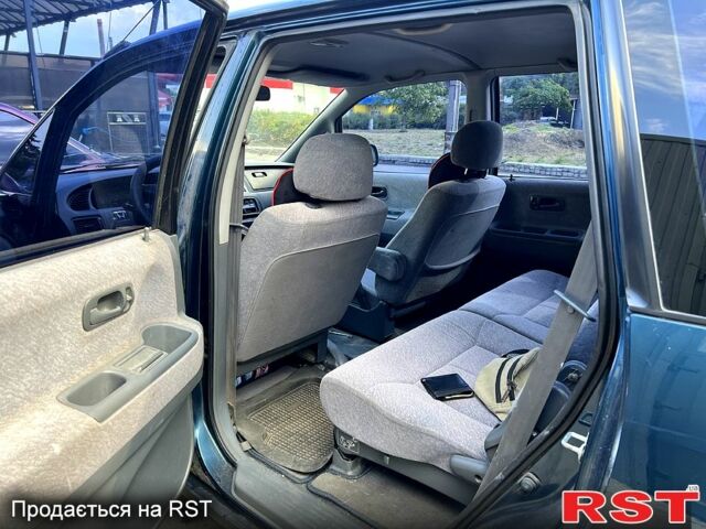 Зелений Хонда Шатл, об'ємом двигуна 2.2 л та пробігом 250 тис. км за 3500 $, фото 5 на Automoto.ua