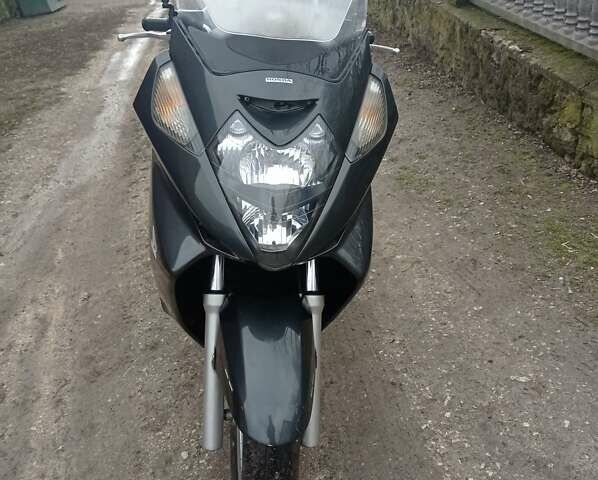 Серый Хонда Silver Wing 600, объемом двигателя 0 л и пробегом 32 тыс. км за 3100 $, фото 1 на Automoto.ua