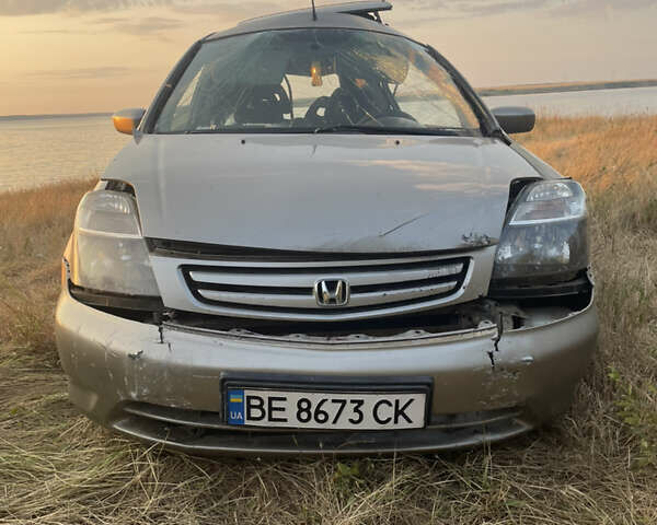 Бежевый Хонда Стрим, объемом двигателя 2 л и пробегом 380 тыс. км за 1100 $, фото 2 на Automoto.ua