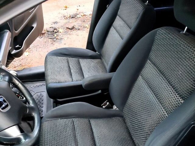 Чорний Хонда Стрім, об'ємом двигуна 2 л та пробігом 0 тис. км за 3600 $, фото 10 на Automoto.ua