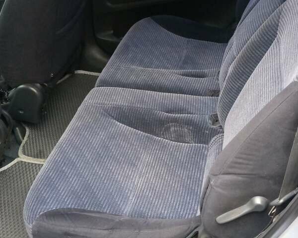 Серый Хонда Стрим, объемом двигателя 2 л и пробегом 240 тыс. км за 4350 $, фото 15 на Automoto.ua