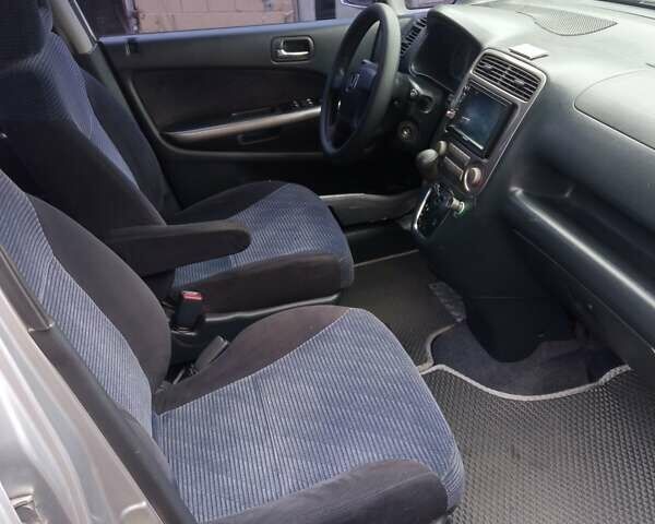 Серый Хонда Стрим, объемом двигателя 2 л и пробегом 240 тыс. км за 4350 $, фото 5 на Automoto.ua