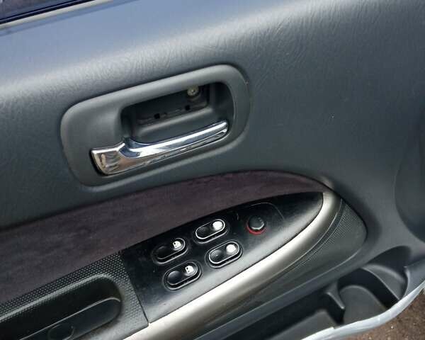 Серый Хонда Стрим, объемом двигателя 2 л и пробегом 240 тыс. км за 4350 $, фото 8 на Automoto.ua