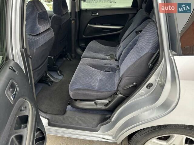 Серый Хонда Стрим, объемом двигателя 2 л и пробегом 259 тыс. км за 5500 $, фото 36 на Automoto.ua