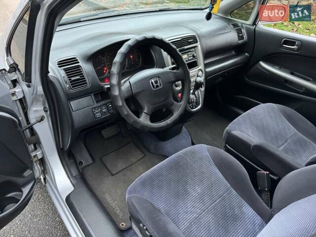 Серый Хонда Стрим, объемом двигателя 2 л и пробегом 259 тыс. км за 5200 $, фото 24 на Automoto.ua