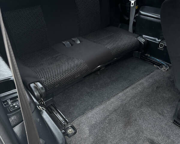 Сірий Хонда Стрім, об'ємом двигуна 2 л та пробігом 236 тис. км за 5499 $, фото 25 на Automoto.ua