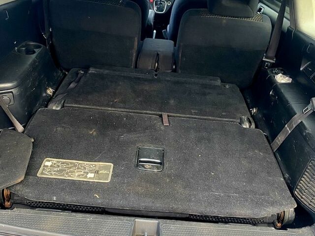 Серый Хонда Стрим, объемом двигателя 2 л и пробегом 350 тыс. км за 1850 $, фото 3 на Automoto.ua