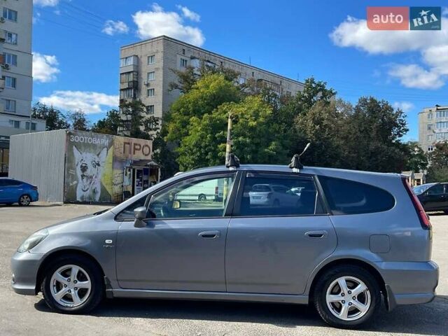 Серый Хонда Стрим, объемом двигателя 2 л и пробегом 399 тыс. км за 5500 $, фото 11 на Automoto.ua