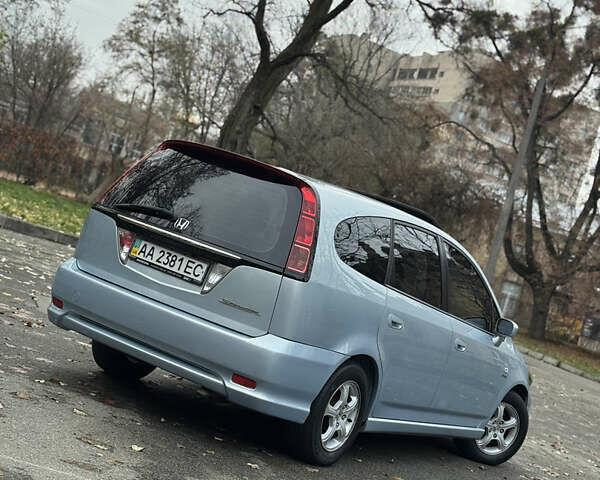 Сірий Хонда Стрім, об'ємом двигуна 2 л та пробігом 236 тис. км за 5499 $, фото 5 на Automoto.ua