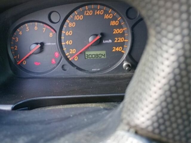 Серый Хонда Стрим, объемом двигателя 1.7 л и пробегом 3 тыс. км за 4450 $, фото 4 на Automoto.ua