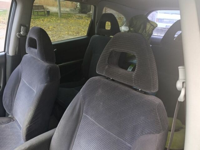 Серый Хонда Стрим, объемом двигателя 2 л и пробегом 450 тыс. км за 3650 $, фото 5 на Automoto.ua