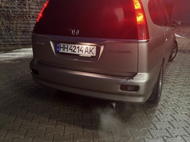 Сірий Хонда Стрім, об'ємом двигуна 2 л та пробігом 300 тис. км за 3500 $, фото 7 на Automoto.ua