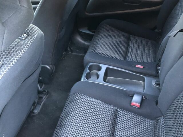 Сірий Хонда Стрім, об'ємом двигуна 2 л та пробігом 360 тис. км за 5000 $, фото 5 на Automoto.ua