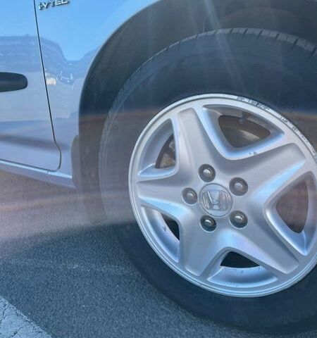 Синий Хонда Стрим, объемом двигателя 2 л и пробегом 243 тыс. км за 4500 $, фото 44 на Automoto.ua