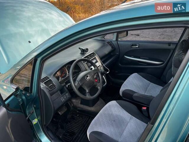 Зеленый Хонда Стрим, объемом двигателя 2 л и пробегом 145 тыс. км за 5000 $, фото 3 на Automoto.ua