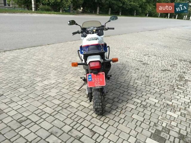 Белый Хонда Transalp 600, объемом двигателя 0.6 л и пробегом 70 тыс. км за 2150 $, фото 5 на Automoto.ua