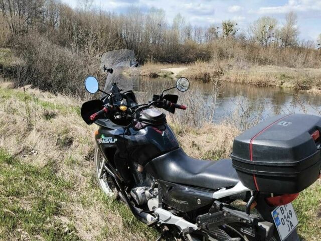 Хонда Трансалп, об'ємом двигуна 0.65 л та пробігом 0 тис. км за 3750 $, фото 2 на Automoto.ua