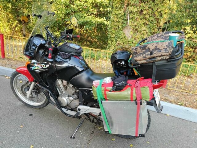 Хонда Трансалп, об'ємом двигуна 0.65 л та пробігом 0 тис. км за 3750 $, фото 4 на Automoto.ua