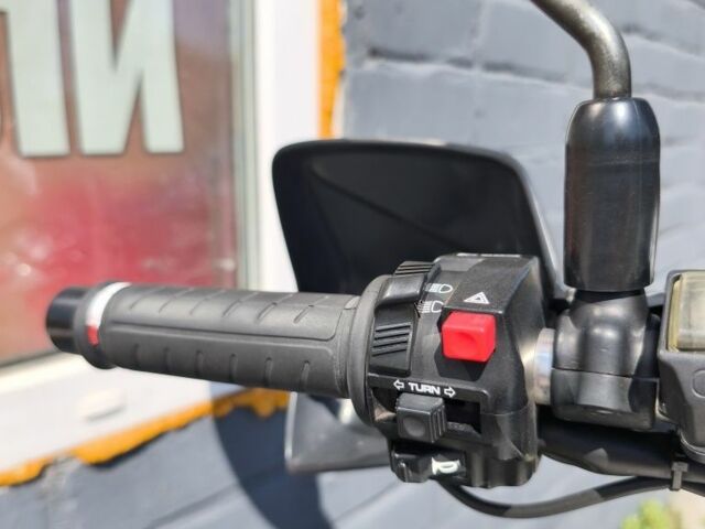 Хонда Трансалп, объемом двигателя 0.7 л и пробегом 0 тыс. км за 6000 $, фото 8 на Automoto.ua