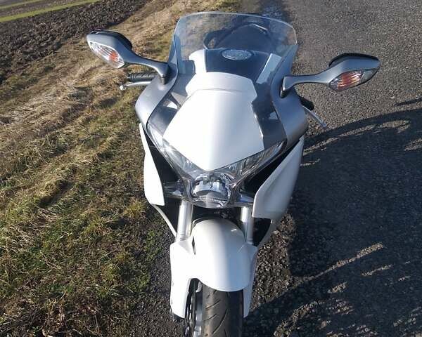 Чорний Хонда VFR 1200F, об'ємом двигуна 1.24 л та пробігом 21 тис. км за 8300 $, фото 2 на Automoto.ua