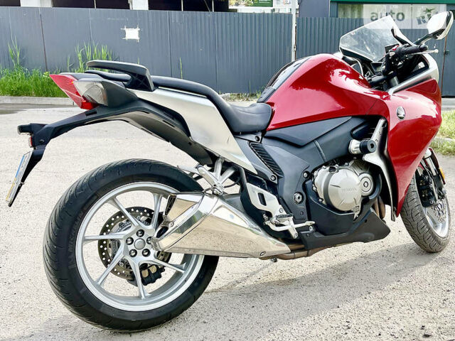 Червоний Хонда VFR 1200F, об'ємом двигуна 1.2 л та пробігом 18 тис. км за 8300 $, фото 7 на Automoto.ua