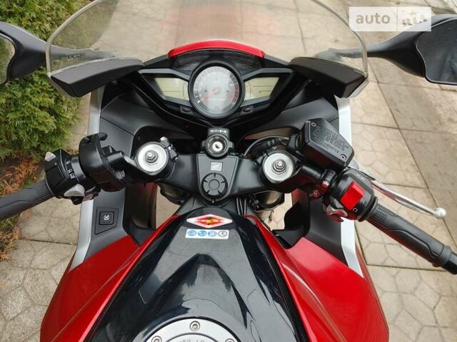 Червоний Хонда VFR 1200F, об'ємом двигуна 0 л та пробігом 24 тис. км за 9000 $, фото 1 на Automoto.ua