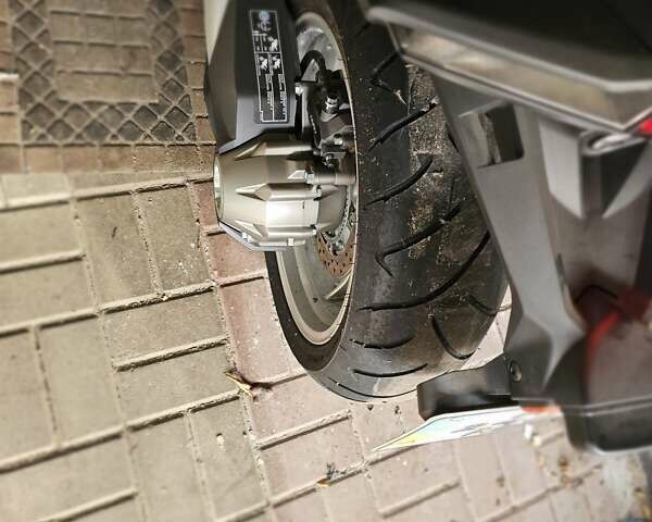 Хонда VFR 1200F, объемом двигателя 1.24 л и пробегом 4 тыс. км за 11000 $, фото 3 на Automoto.ua