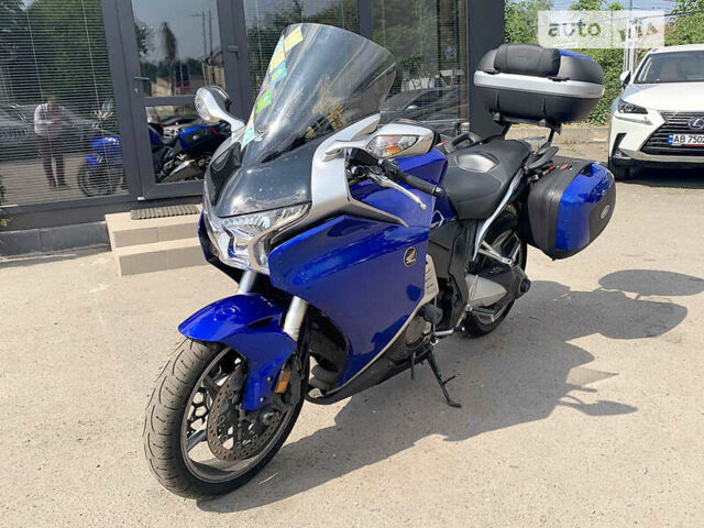 Синий Хонда VFR 1200F, объемом двигателя 1.2 л и пробегом 52 тыс. км за 7990 $, фото 2 на Automoto.ua