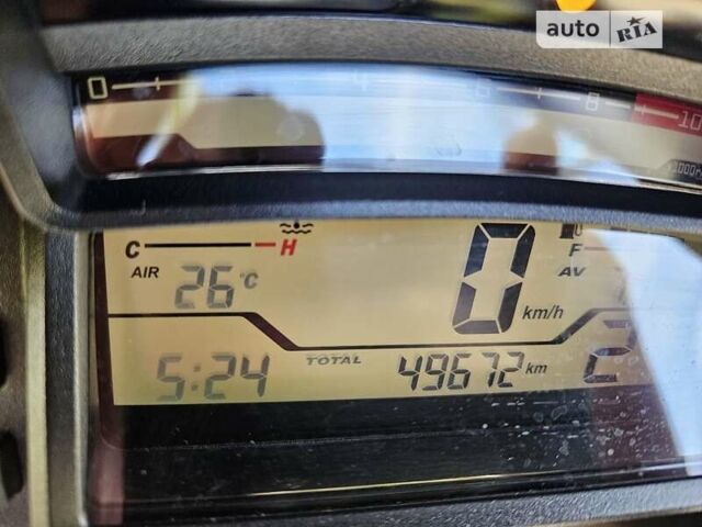 Белый Хонда VFR 1200X Crosstourer, объемом двигателя 1.2 л и пробегом 50 тыс. км за 10500 $, фото 13 на Automoto.ua