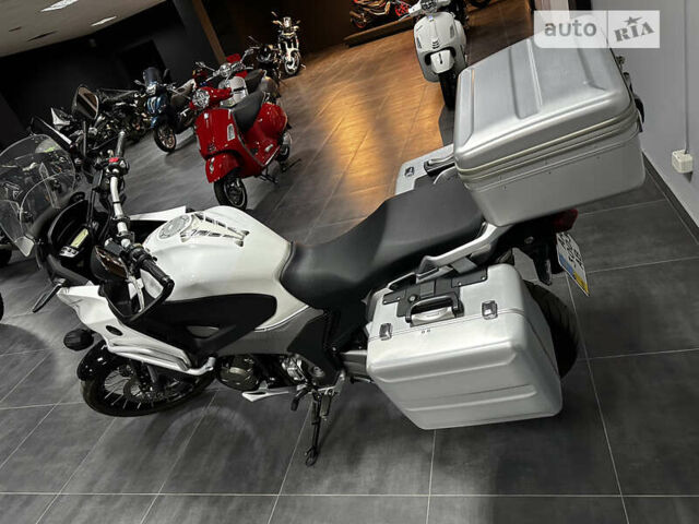 Білий Хонда VFR 1200X Crosstourer, об'ємом двигуна 1.24 л та пробігом 28 тис. км за 11300 $, фото 2 на Automoto.ua