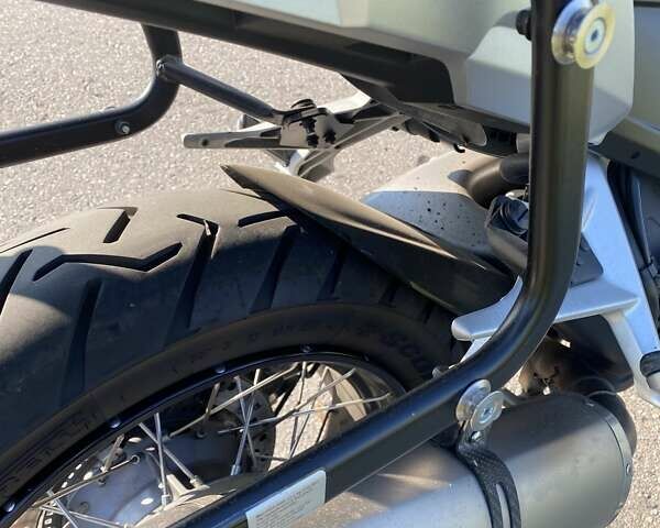 Білий Хонда VFR 1200X Crosstourer, об'ємом двигуна 1.24 л та пробігом 29 тис. км за 11000 $, фото 6 на Automoto.ua