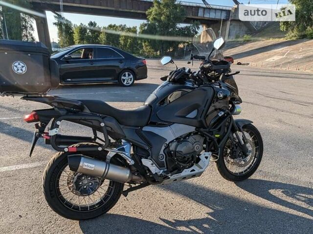 Черный Хонда VFR 1200X Crosstourer, объемом двигателя 0 л и пробегом 76 тыс. км за 11000 $, фото 3 на Automoto.ua