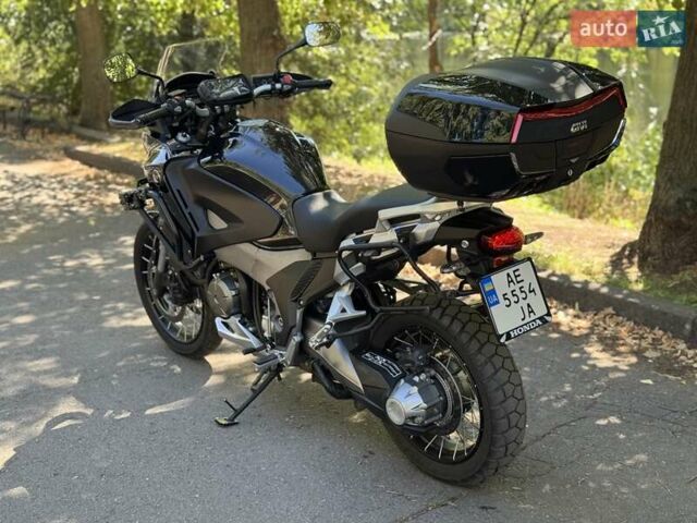 Серый Хонда VFR 1200X Crosstourer, объемом двигателя 1.24 л и пробегом 27 тыс. км за 12300 $, фото 7 на Automoto.ua