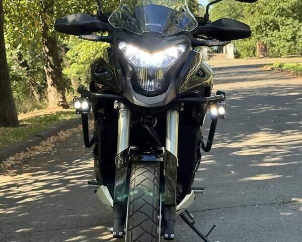 Серый Хонда VFR 1200X Crosstourer, объемом двигателя 1.24 л и пробегом 27 тыс. км за 12300 $, фото 5 на Automoto.ua