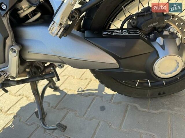 Серый Хонда VFR 1200X Crosstourer, объемом двигателя 1.24 л и пробегом 27 тыс. км за 12300 $, фото 13 на Automoto.ua