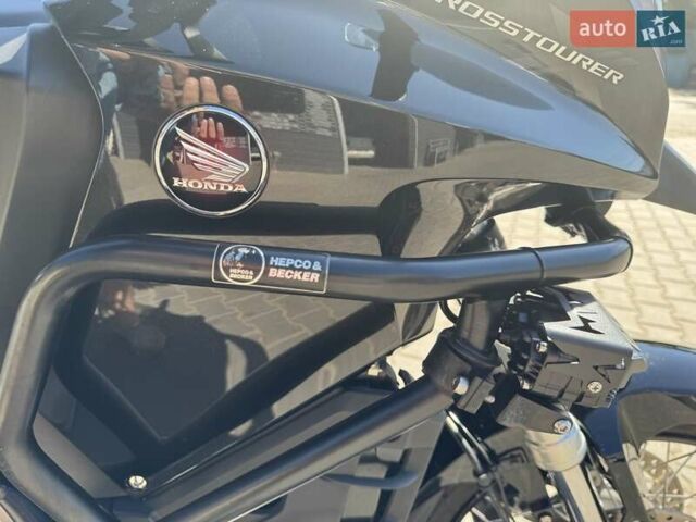 Серый Хонда VFR 1200X Crosstourer, объемом двигателя 1.24 л и пробегом 27 тыс. км за 12300 $, фото 6 на Automoto.ua