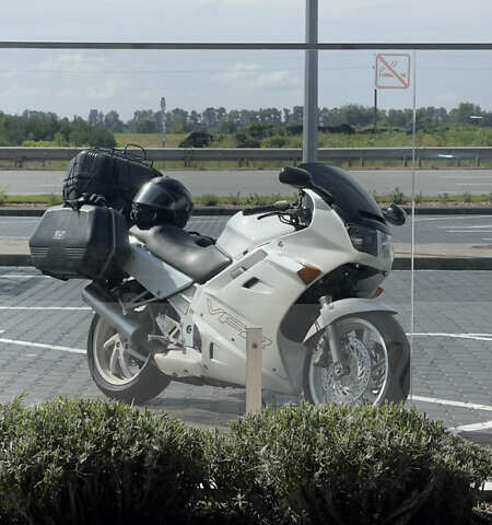 Білий Хонда VFR 750F, об'ємом двигуна 0.75 л та пробігом 90 тис. км за 3800 $, фото 6 на Automoto.ua