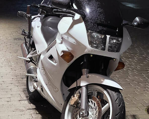 Білий Хонда VFR 750F, об'ємом двигуна 0.75 л та пробігом 90 тис. км за 3800 $, фото 5 на Automoto.ua