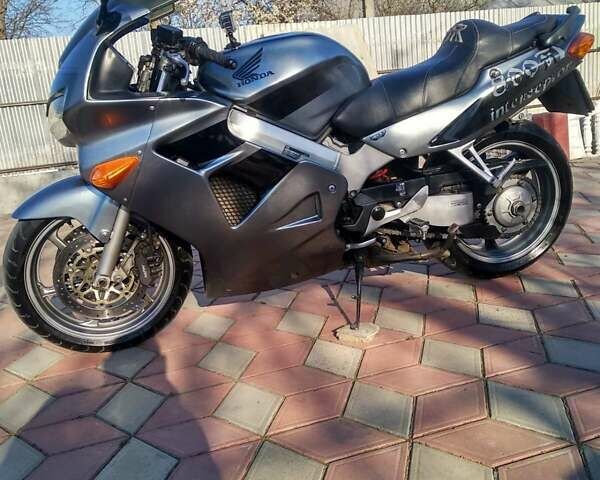 Хонда VFR 800, объемом двигателя 0.8 л и пробегом 67 тыс. км за 3800 $, фото 3 на Automoto.ua