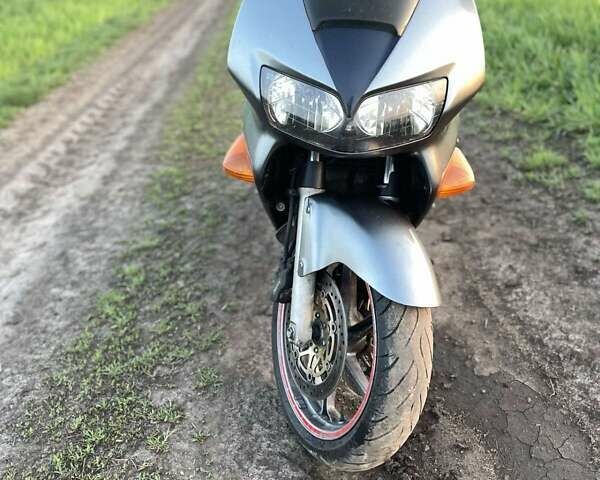 Хонда VFR 800, объемом двигателя 0.8 л и пробегом 67 тыс. км за 3800 $, фото 11 на Automoto.ua