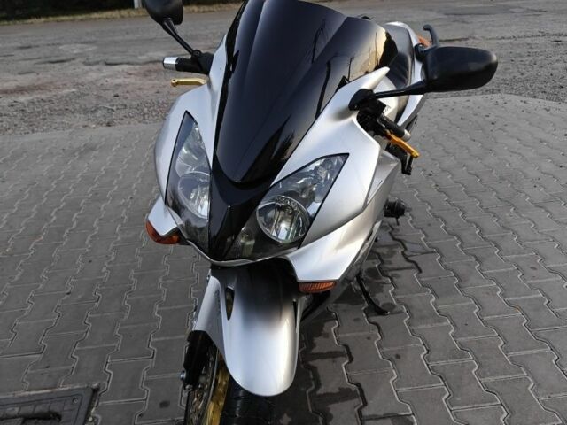 Хонда VFR 800, об'ємом двигуна 0.8 л та пробігом 0 тис. км за 4600 $, фото 2 на Automoto.ua