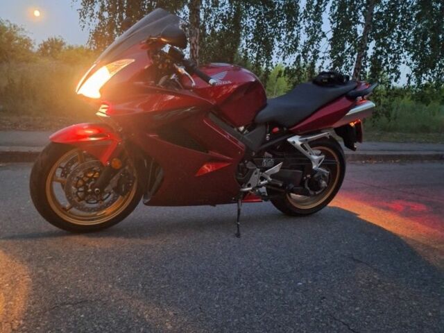 Хонда VFR 800, объемом двигателя 0.8 л и пробегом 0 тыс. км за 7500 $, фото 1 на Automoto.ua