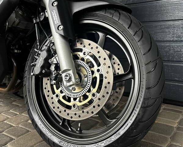 Хонда VFR 800X Crossrunner 2013 у Белой Церкве на Automoto.ua Білий Хонда VFR 800X Crossrunner, об'ємом двигуна 0.78 л та пробігом 26 тис. км за 8200 $, фото 7 на Automoto.ua