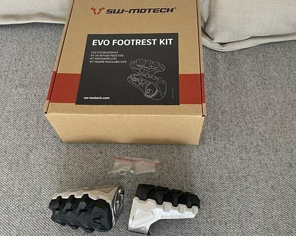 Красный Хонда VFR 800X Crossrunner, объемом двигателя 0.78 л и пробегом 50 тыс. км за 9000 $, фото 18 на Automoto.ua