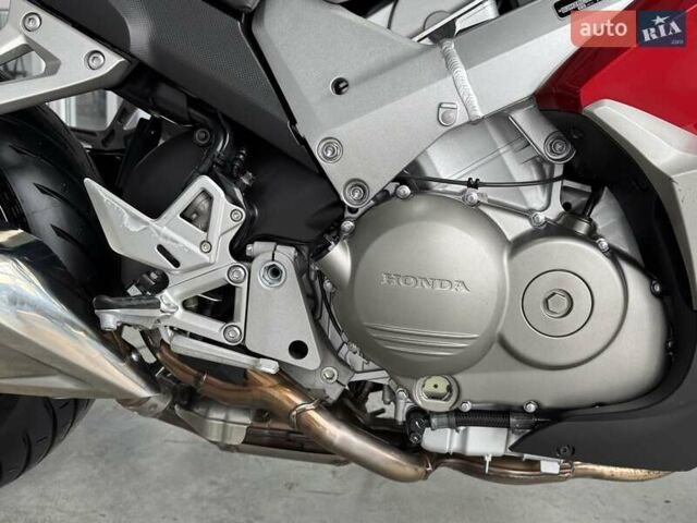 Хонда VFR 800X Crossrunner, объемом двигателя 0.8 л и пробегом 35 тыс. км за 6999 $, фото 7 на Automoto.ua