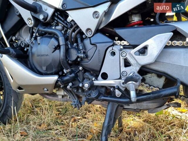 Хонда VFR 800X Crossrunner, об'ємом двигуна 0.78 л та пробігом 30 тис. км за 8600 $, фото 17 на Automoto.ua