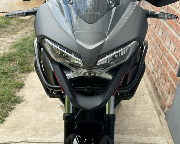 Хонда VFR 800X Crossrunner, объемом двигателя 0 л и пробегом 37 тыс. км за 9200 $, фото 14 на Automoto.ua
