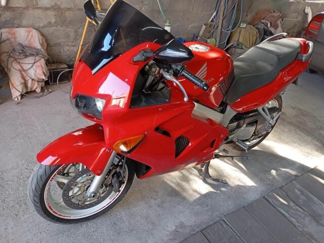 Хонда ВФР, об'ємом двигуна 0.8 л та пробігом 0 тис. км за 4000 $, фото 3 на Automoto.ua