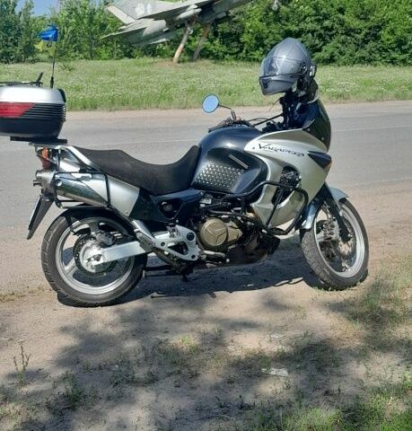 Хонда Варадеро, объемом двигателя 1 л и пробегом 0 тыс. км за 4400 $, фото 6 на Automoto.ua